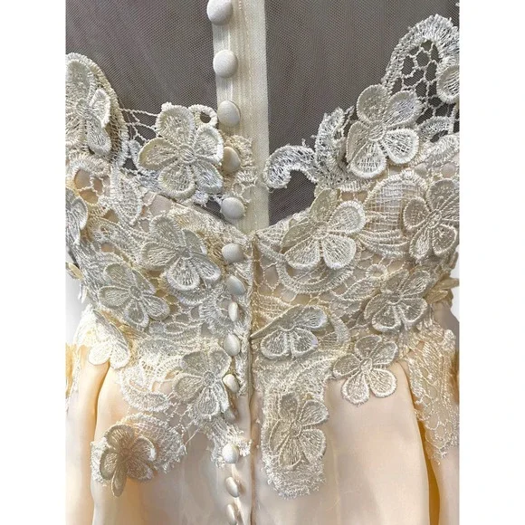 NWT * A-line Organza Mini Dress with Scoop Neck and Flowered Applique - Picture 5 of 9